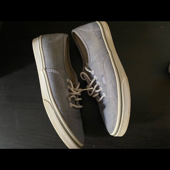 Vans - Picture 4 of 4